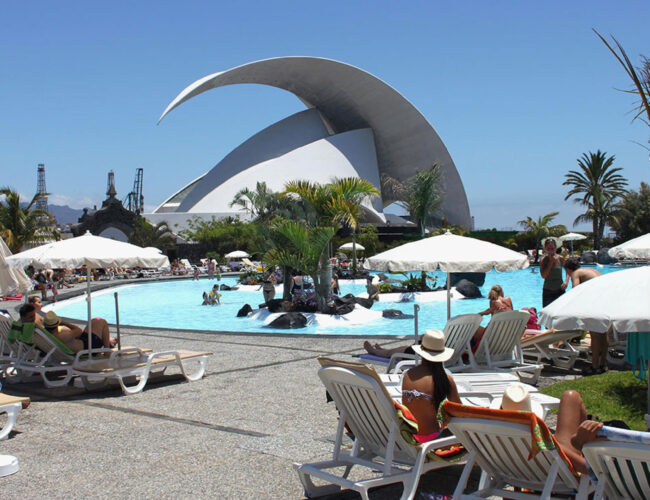 Parque Maritimo Cesar Manrique en Santa Cruz de Tenerife