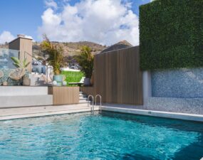 Hotel con piscina y jacuzzi en Santa Cruz de Tenerife