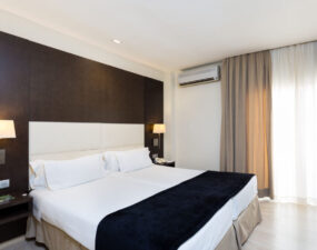 habitacion-estandar-hotel-Taburiente-en-Santa-Cruz-de-Tenerife-1-1024x683 habitacion-estandar-hotel-Taburiente-en-Santa-Cruz-de-Tenerife-1-1024x683